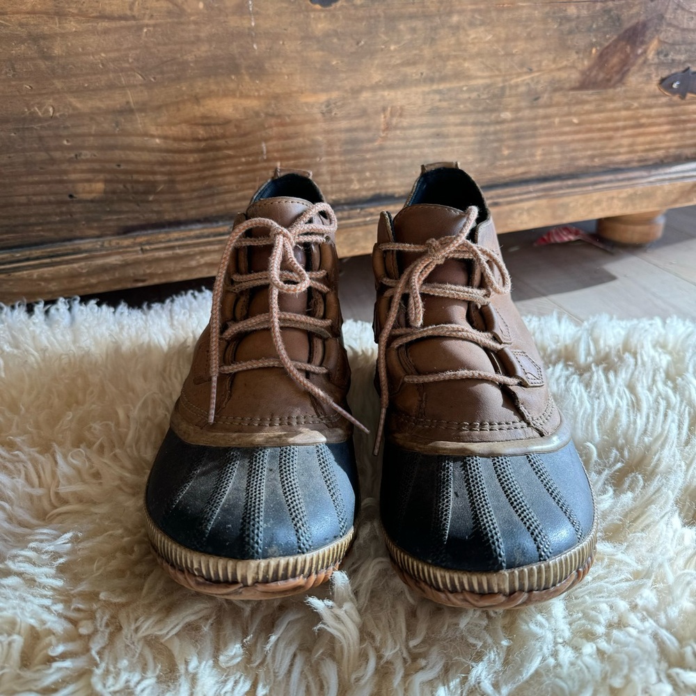 SOREL OUT N ABOUT WATERPROOF LEATHER BOOTS - Picture 3 of 7